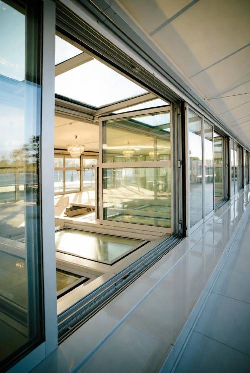 اجرا سقف متحرک تالار؛ راهنمای جامع انتخاب و نصب