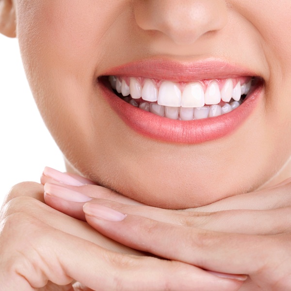 طراحی لبخند زیبا - دکتر مژگان دستوری
