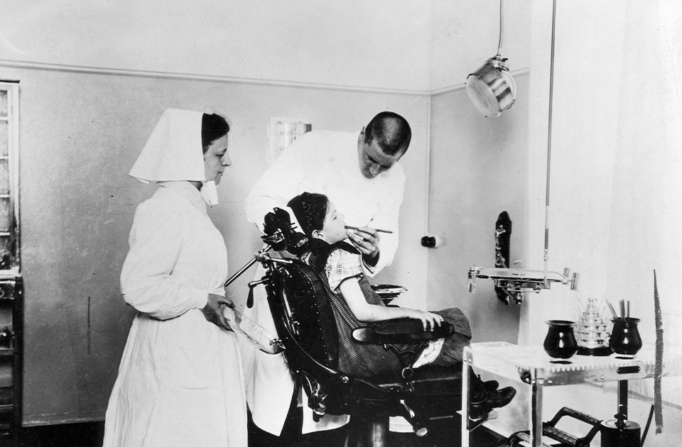 تحولات در ابزار های دندانپزشکی در ایران 