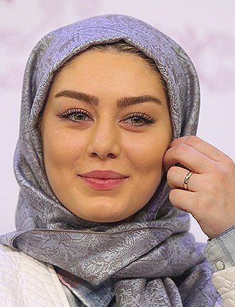 https://uploadkon.ir/uploads/1c0320_24Sahar-Ghoreishi-at-34th-Fajr-cropped-.jpg