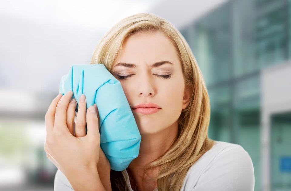 درمان ورم صورت بعد از ایمپلنت دندان 