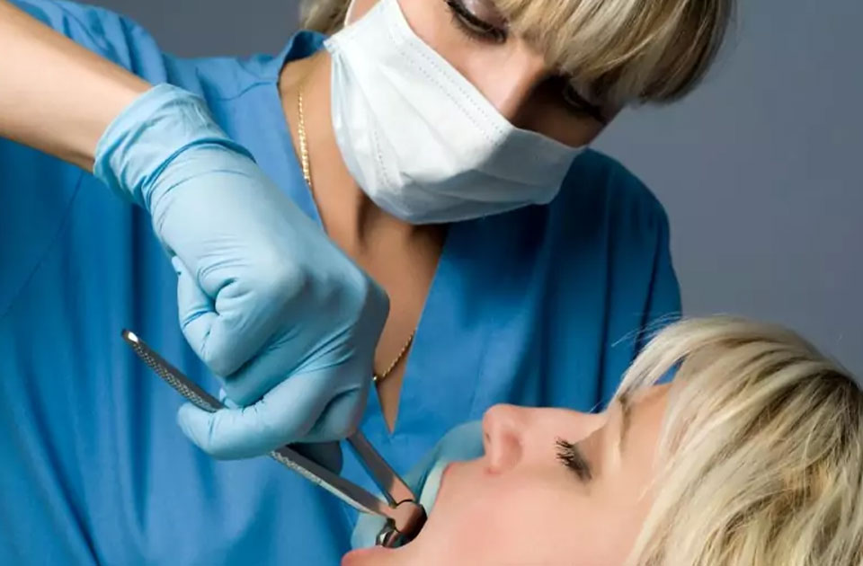 عوارض های کشیدن دندان