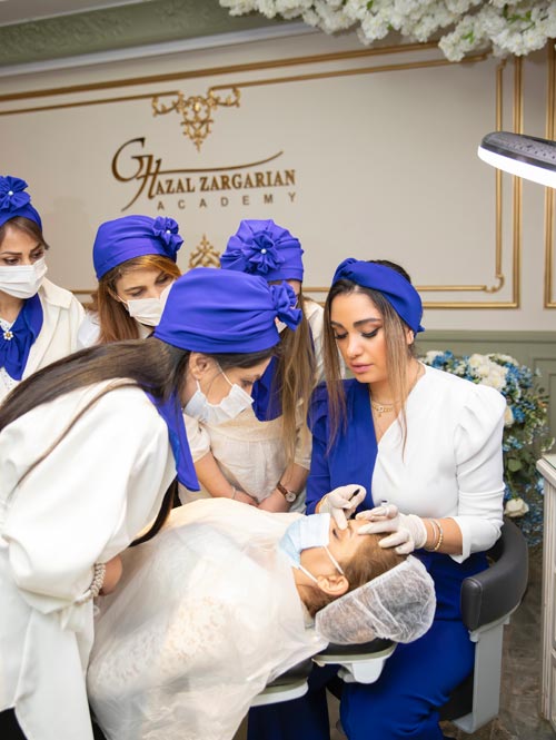 بهترین سالن برای آموزش میکروبلیدینگ با ارائه مدرک معتبر