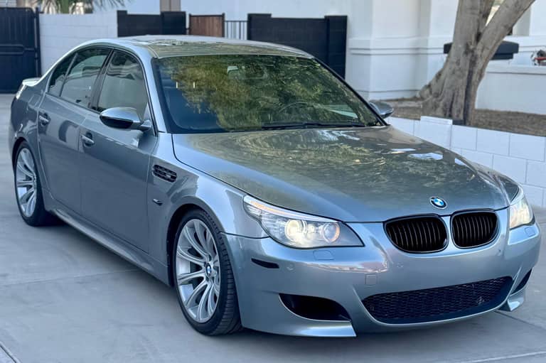 9ca708_25BMW-m5-e60-V10.jpeg