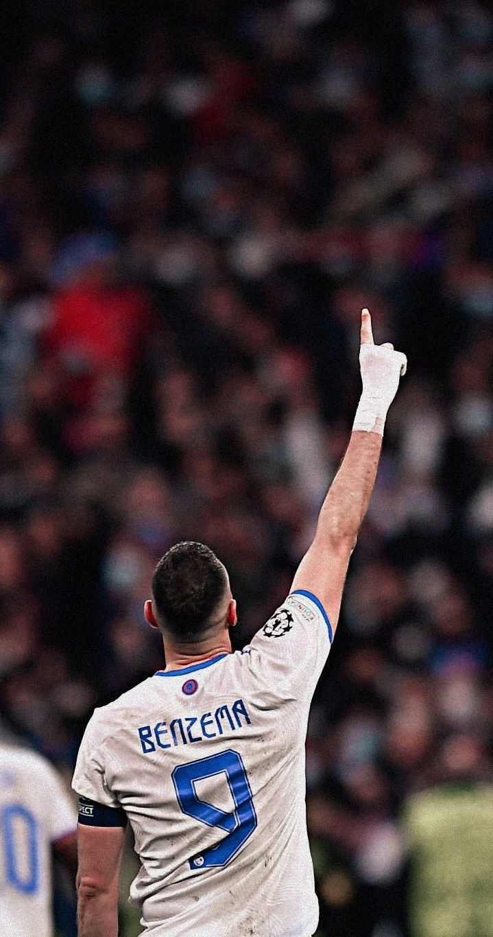 عکس رئال مادرید برای تصویر زمینه دخترانه