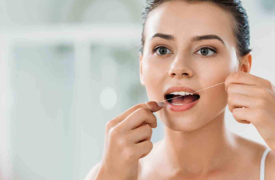 خلال دندان یا نخ دندان ؟ کدام موثراست 