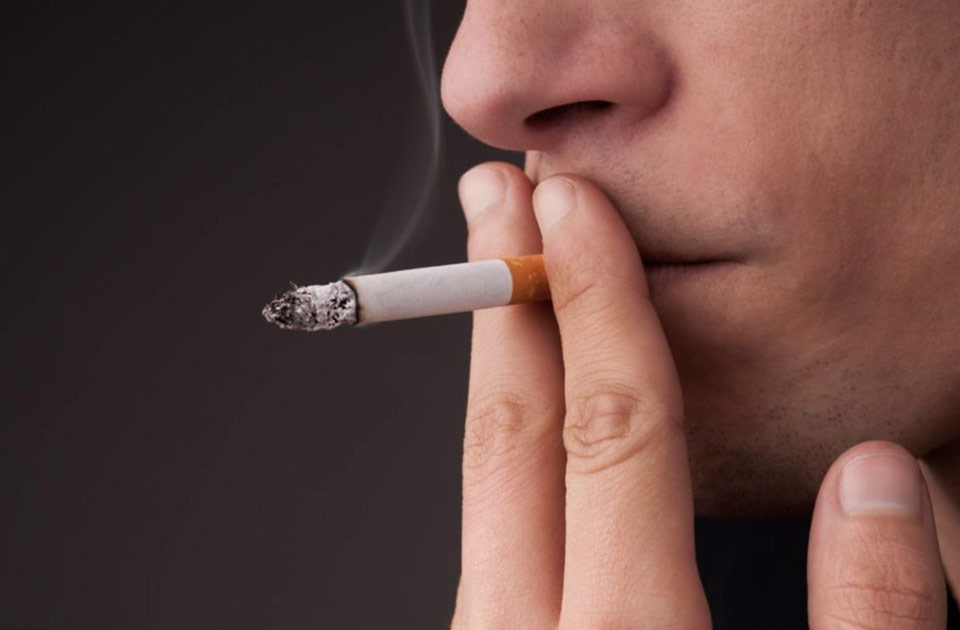 استعمال دخانیات عفونت دندان 