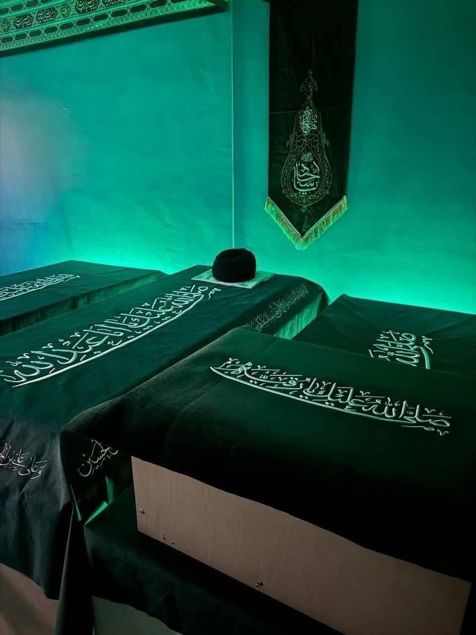 شہید قائد مرشد سید علی خامنہ ای اور باقی شہید خاندان