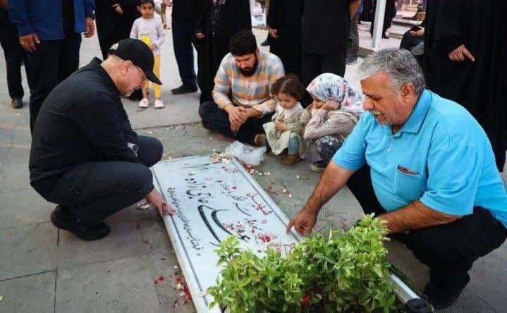 حضور دکتر قالیباف سر مزار شهید حاجی زاده