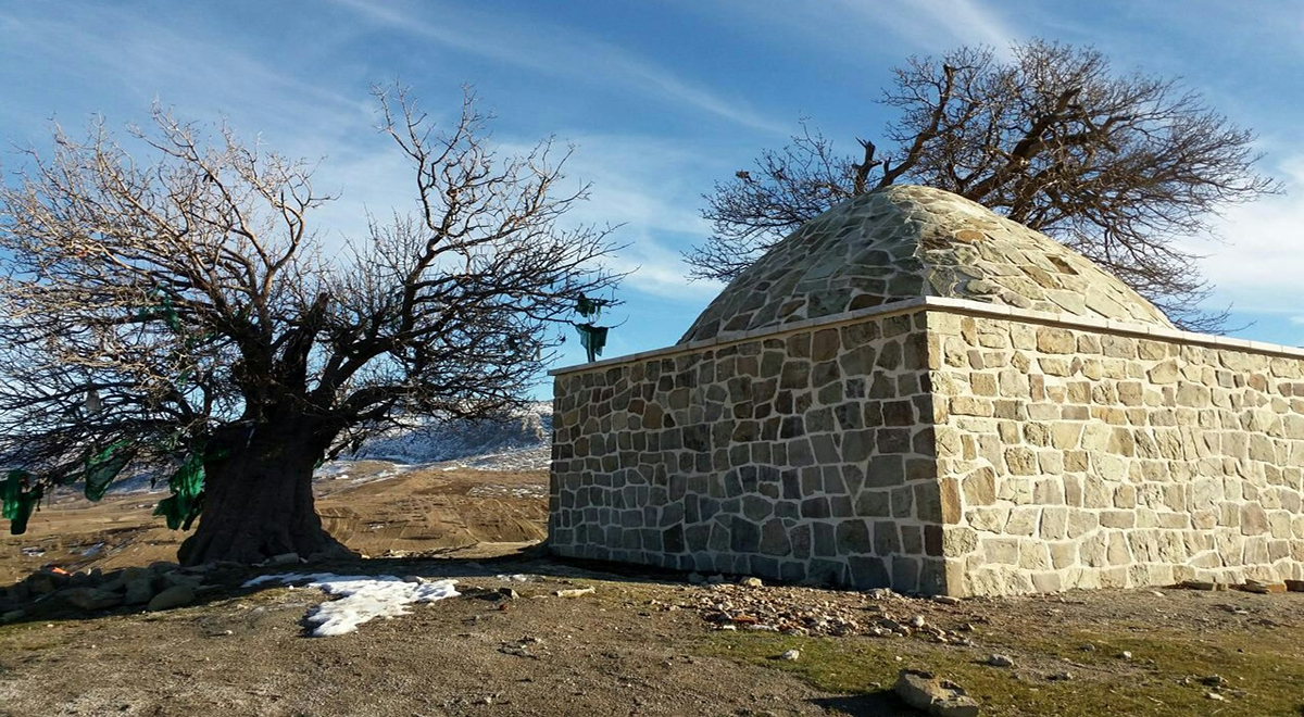 مقبره حسن گاویار شهرستان دلفان 