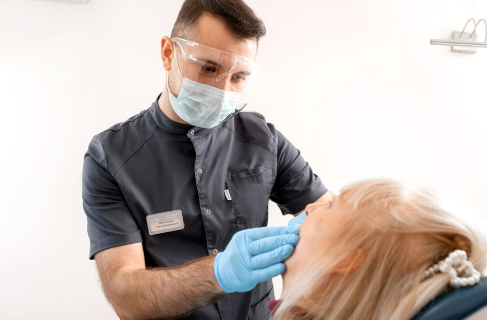 درمان تحلیل استخوان فک 