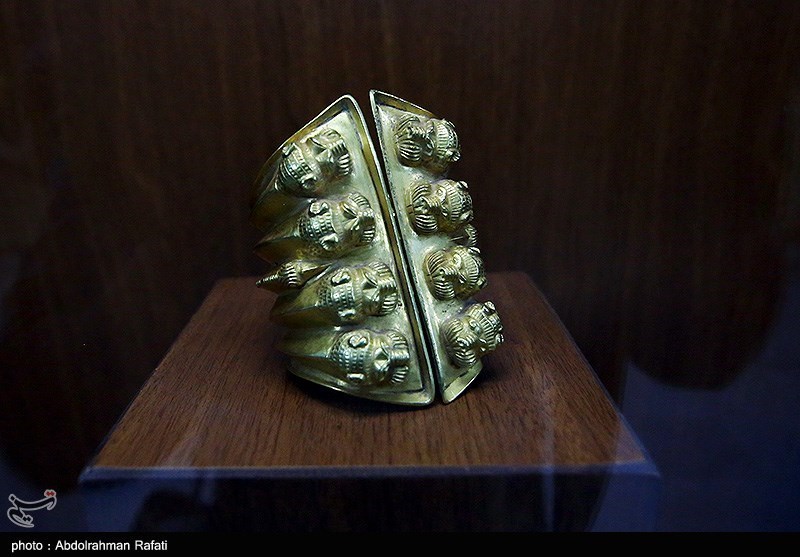 مُچ بند طلا موزه هگمتانه همدان